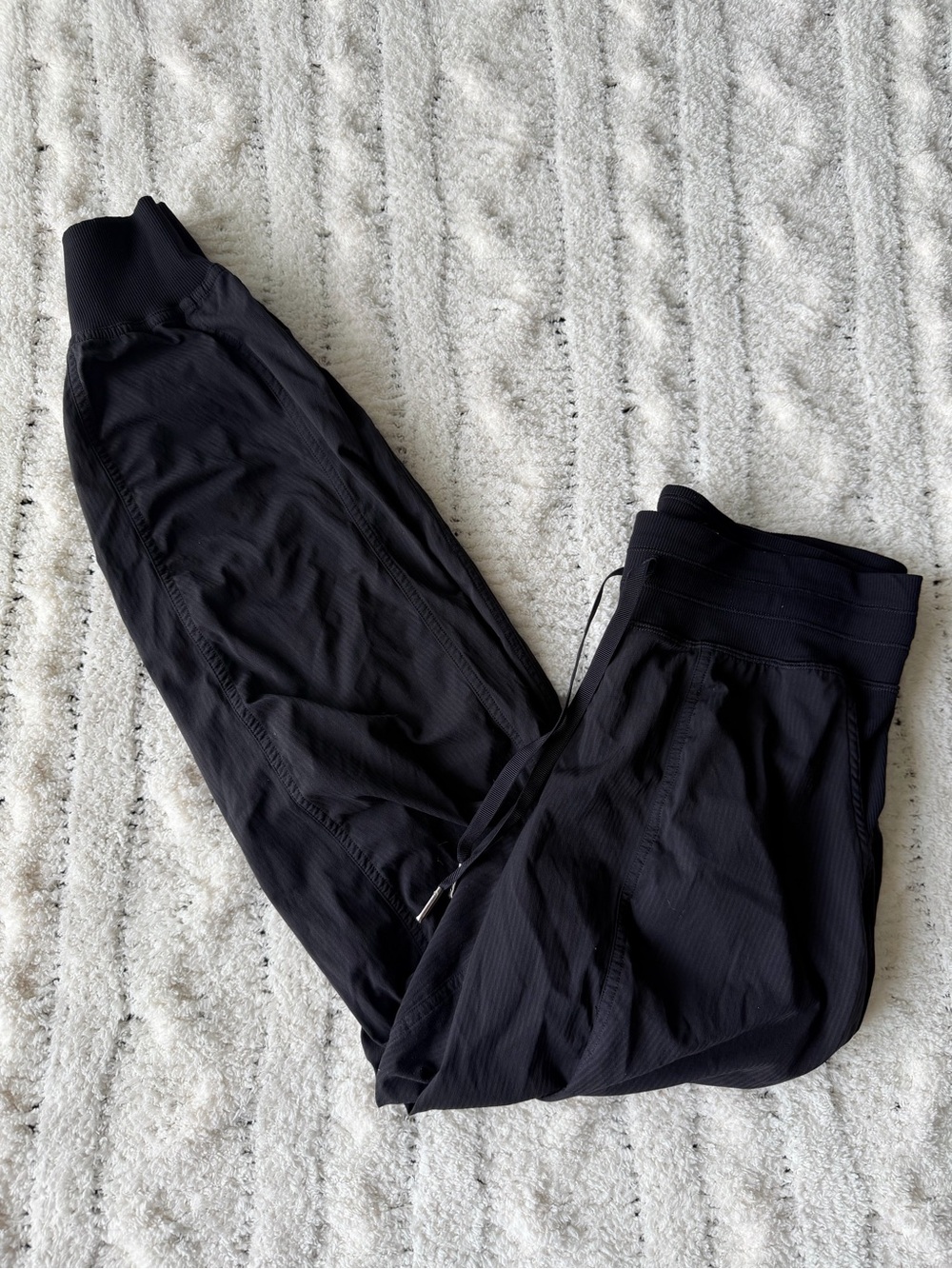 Lululemon dance studio joggers black pants size 8
